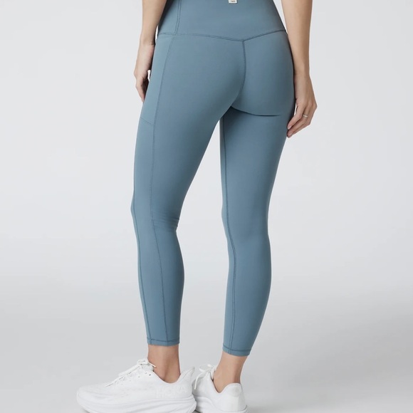 Vuori studio pocket leggings NWT - Picture 2 of 5